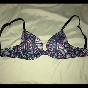 Victoria’s Secret geometric pattern push-up bra